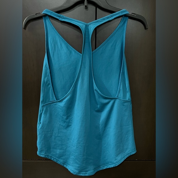 Under Armor Singlet - Picture 2 of 2